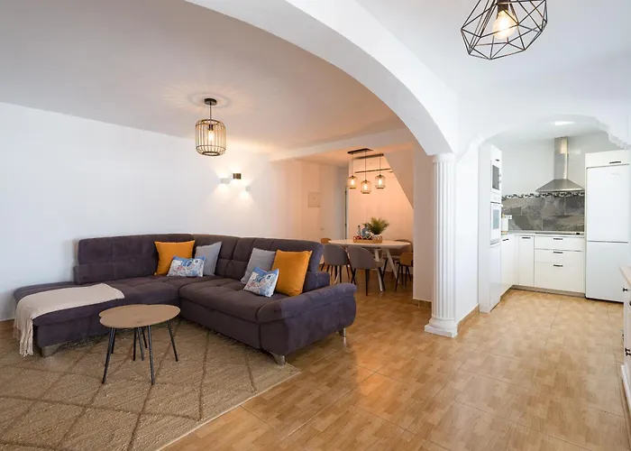 Sunset House Caideros